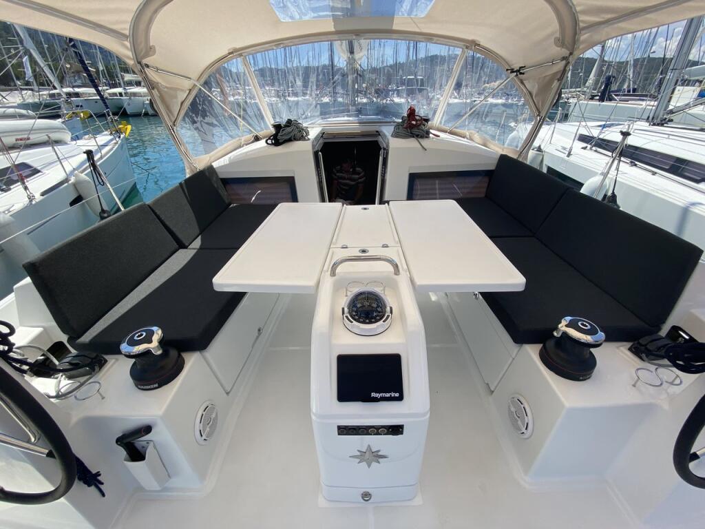 Sun Odyssey 440 Anda