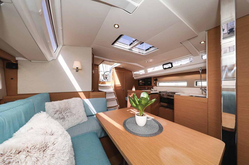 Sun Odyssey 440 Follow your Dream