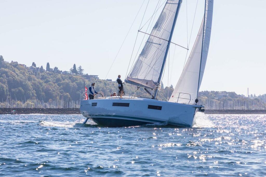 Sun Odyssey 440 Ocean Song