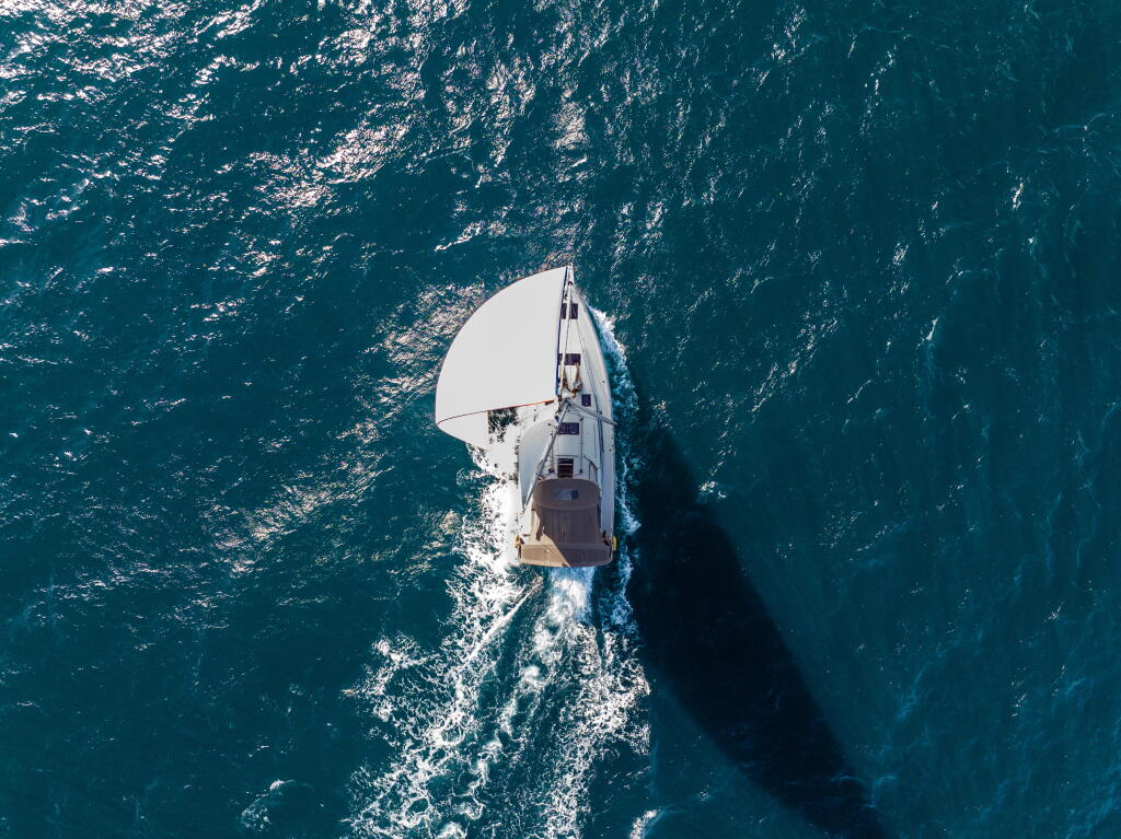 Sun Odyssey 440 Air Guitar