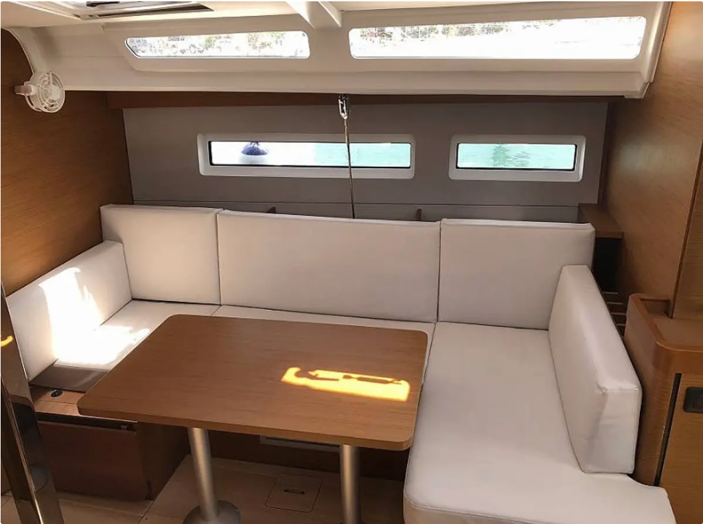 Sun Odyssey 440 Tikal III