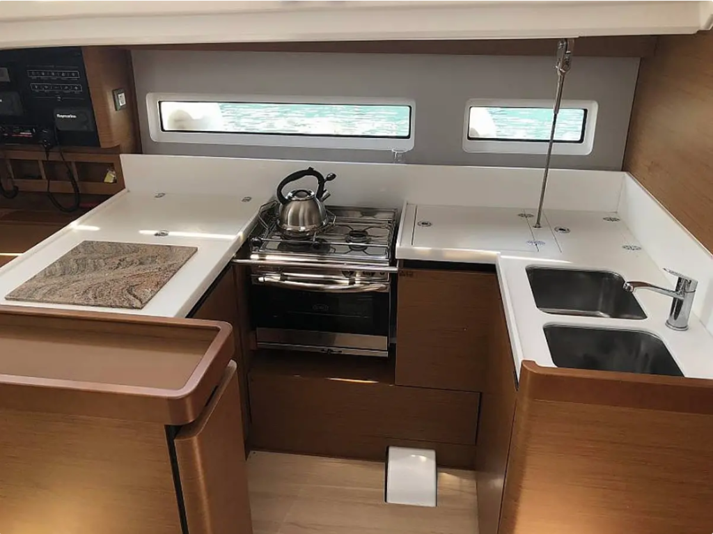 Sun Odyssey 440 Tikal III