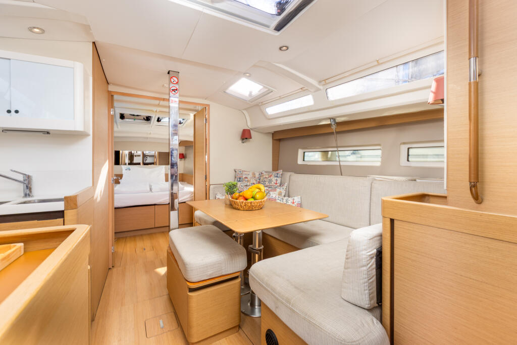 Sun Odyssey 440 Ikarus