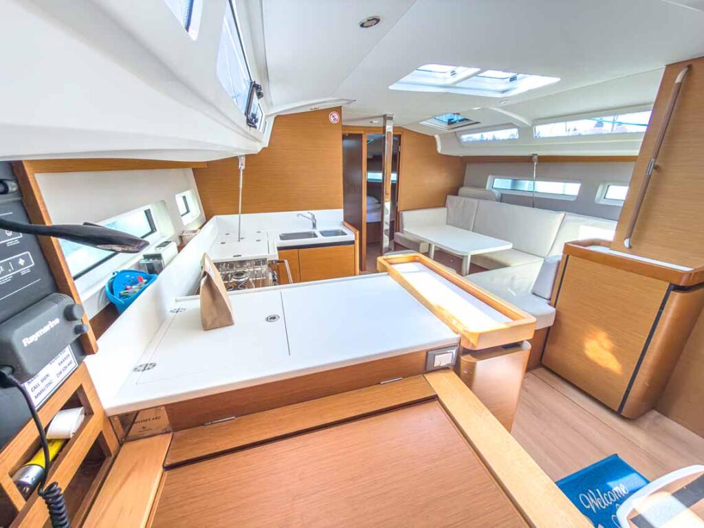 Sun Odyssey 440 Sigma Kiss
