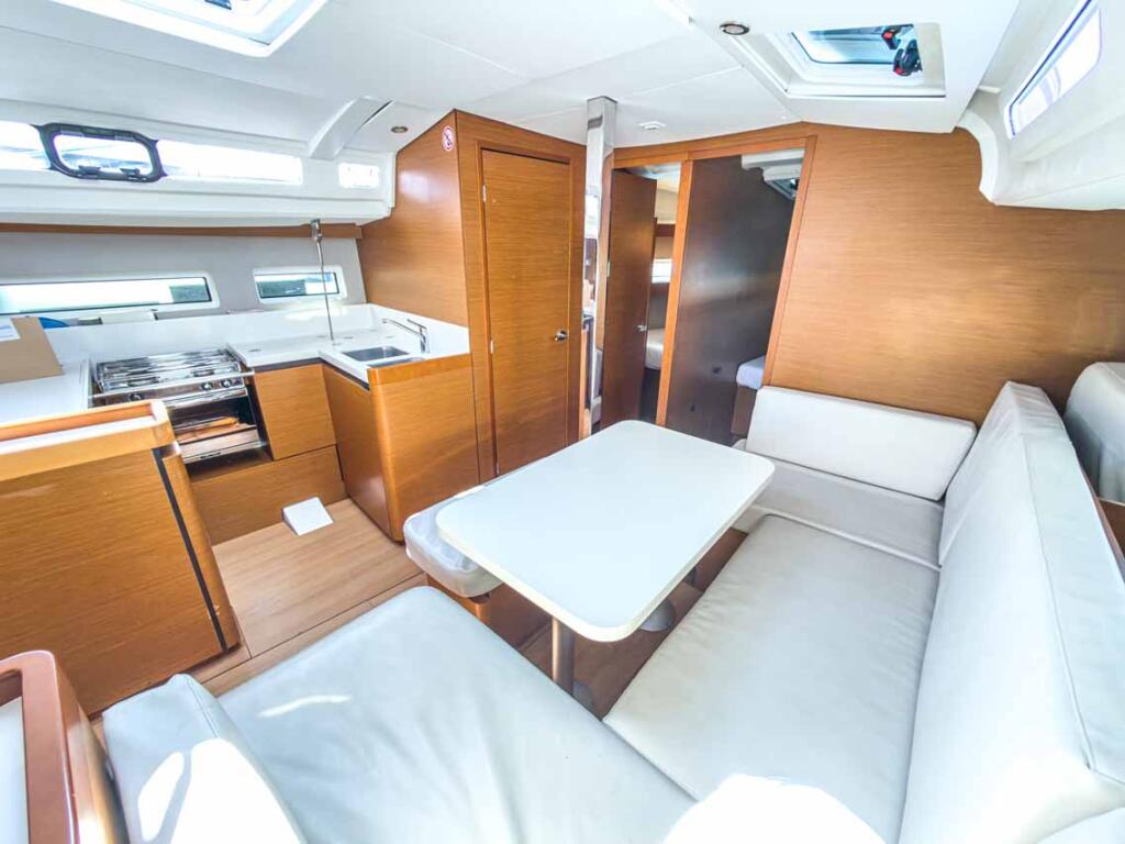 Sun Odyssey 440 Sigma Kiss