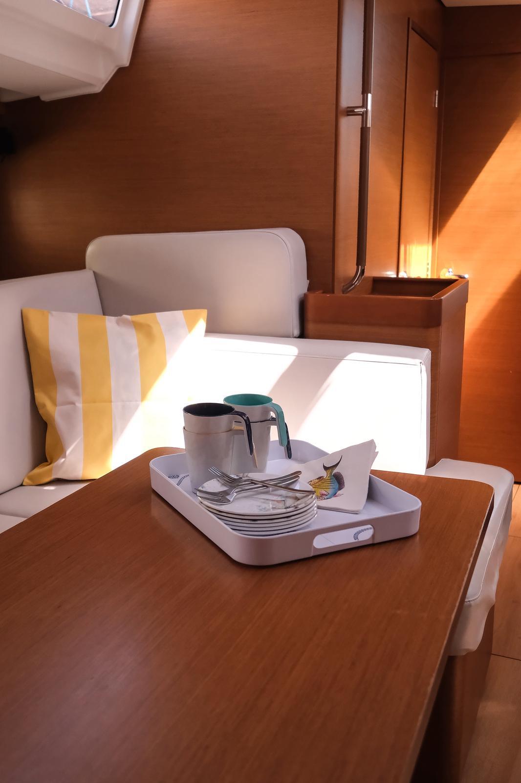 Sun Odyssey 440 Bonbon