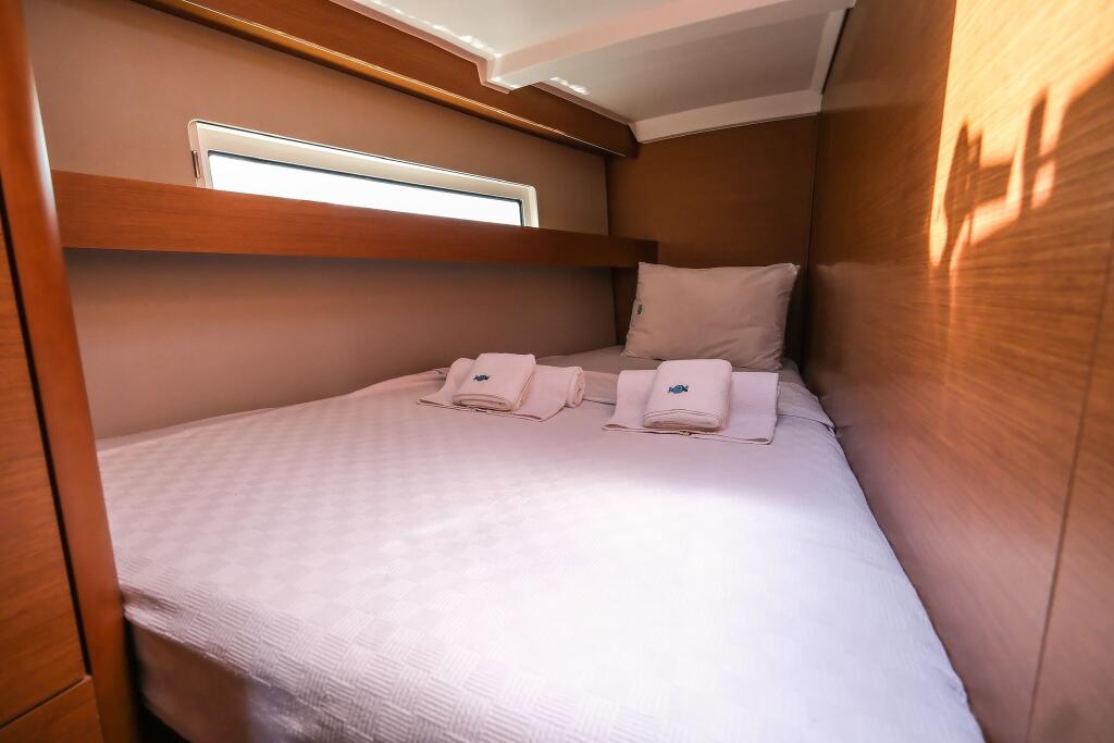 Sun Odyssey 440 Bonbon