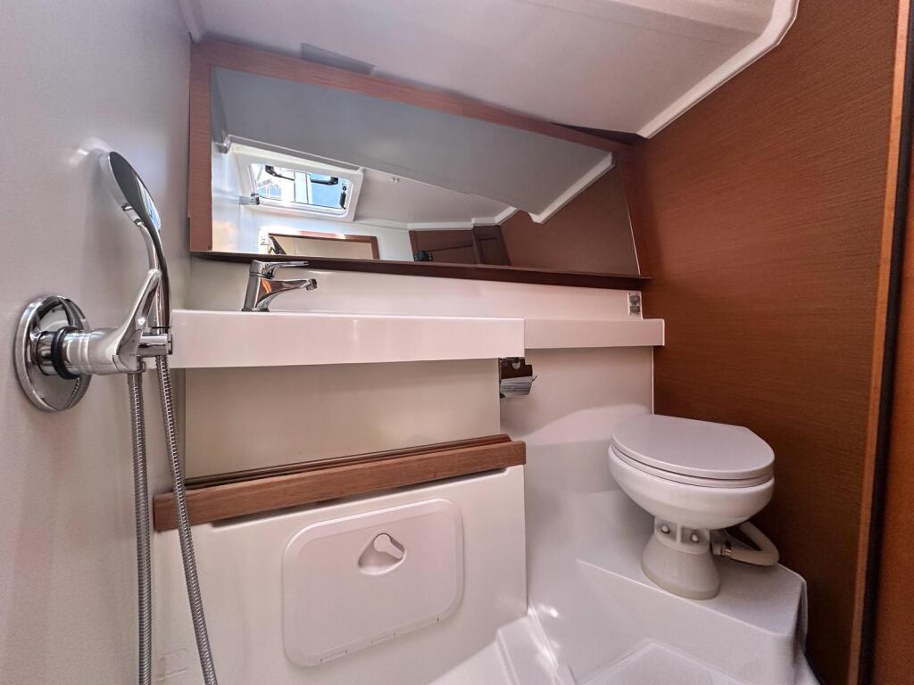Sun Odyssey 440 Bonbon