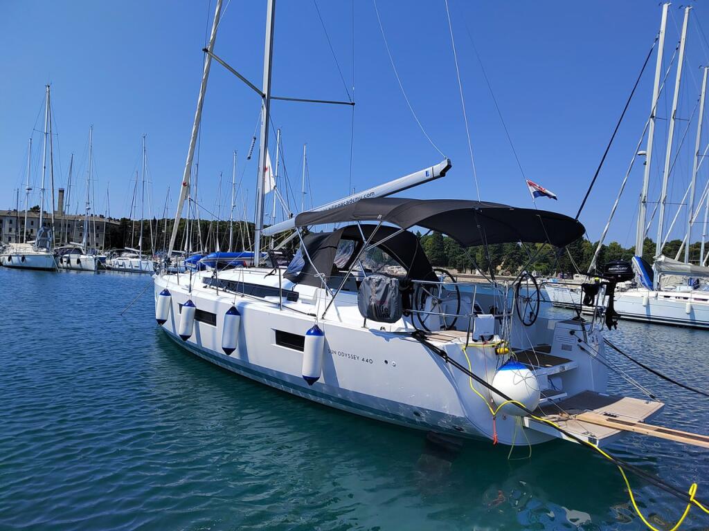 Sun Odyssey 440 Leona