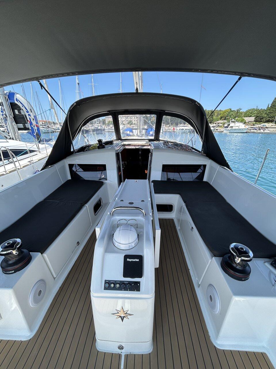 Sun Odyssey 440 Ares