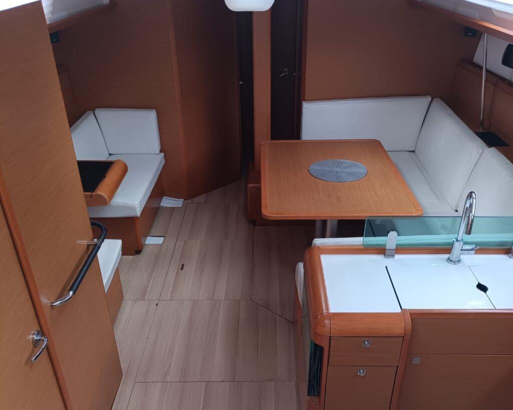 Sun Odyssey 449 VEZAD 