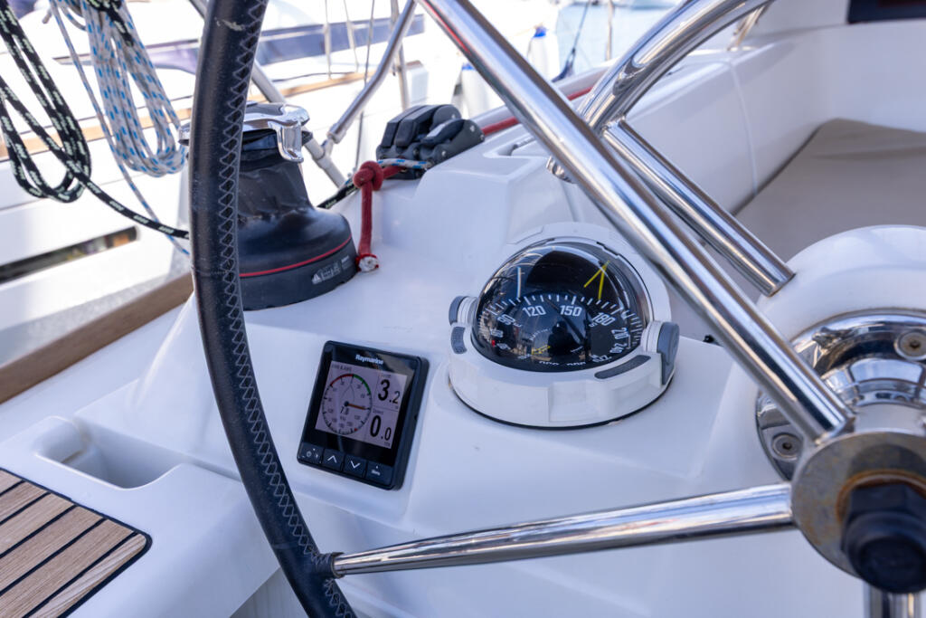 Sun Odyssey 449 Cherry