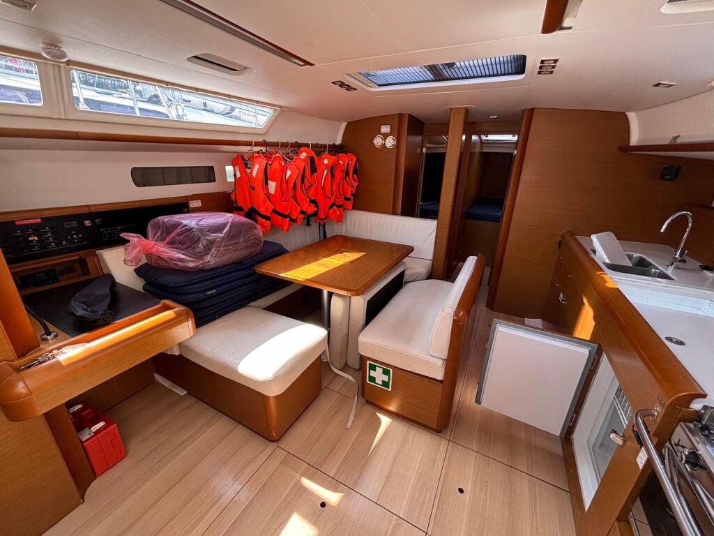 Sun Odyssey 479 Moonlight