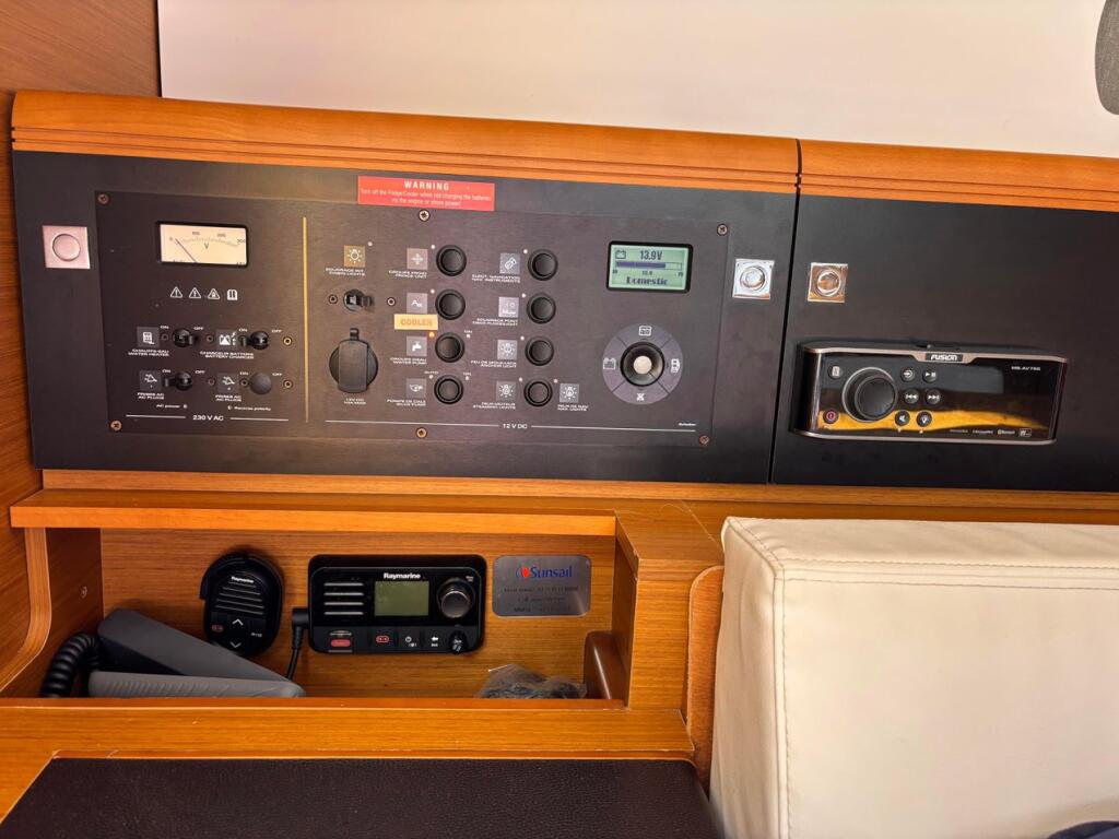 Sun Odyssey 479 Moonlight