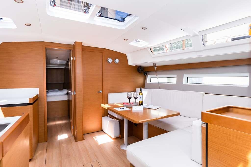 Sun Odyssey 490 Lydia