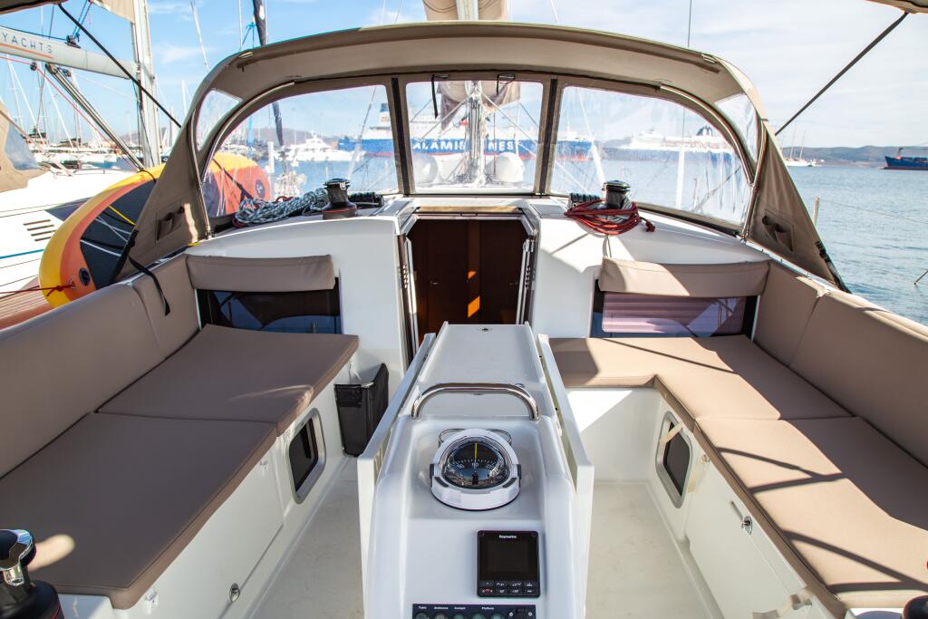 Sun Odyssey 490 Thaleia