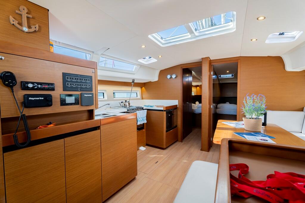 Sun Odyssey 490 Vitamin Sea