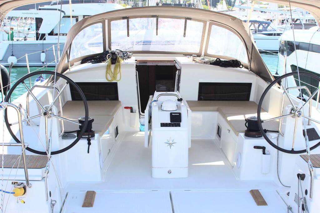 Sun Odyssey 490 None