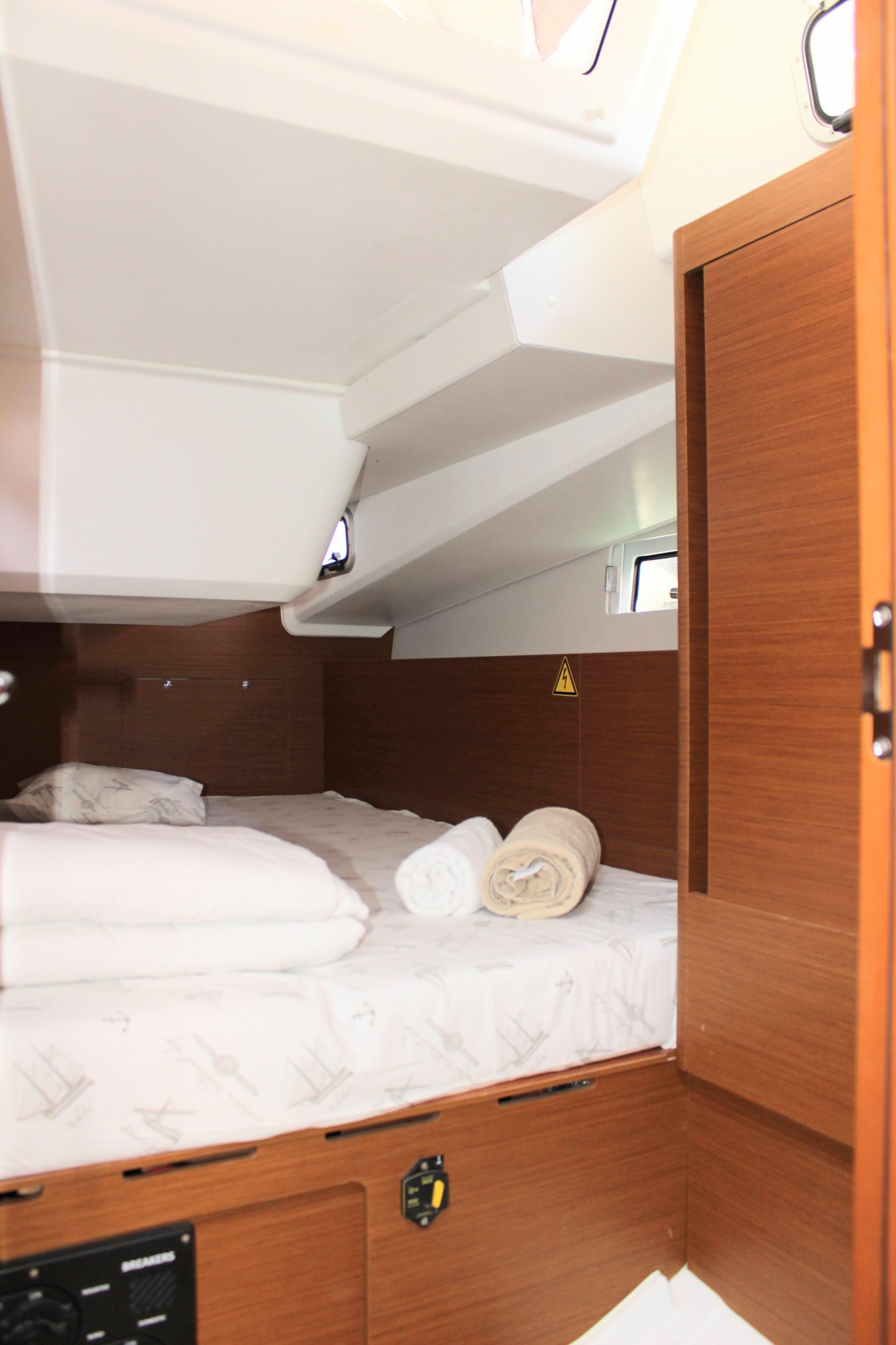 Sun Odyssey 490 None