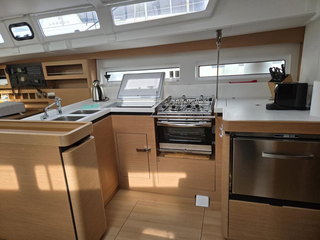 Sun Odyssey 490 Sofiya
