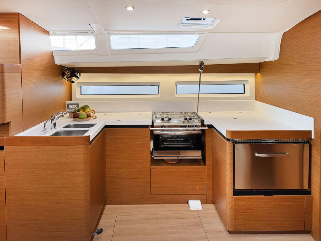 Sun Odyssey 490 Mila