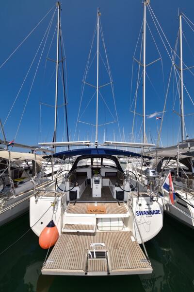 Sun Odyssey 490 Swannabe