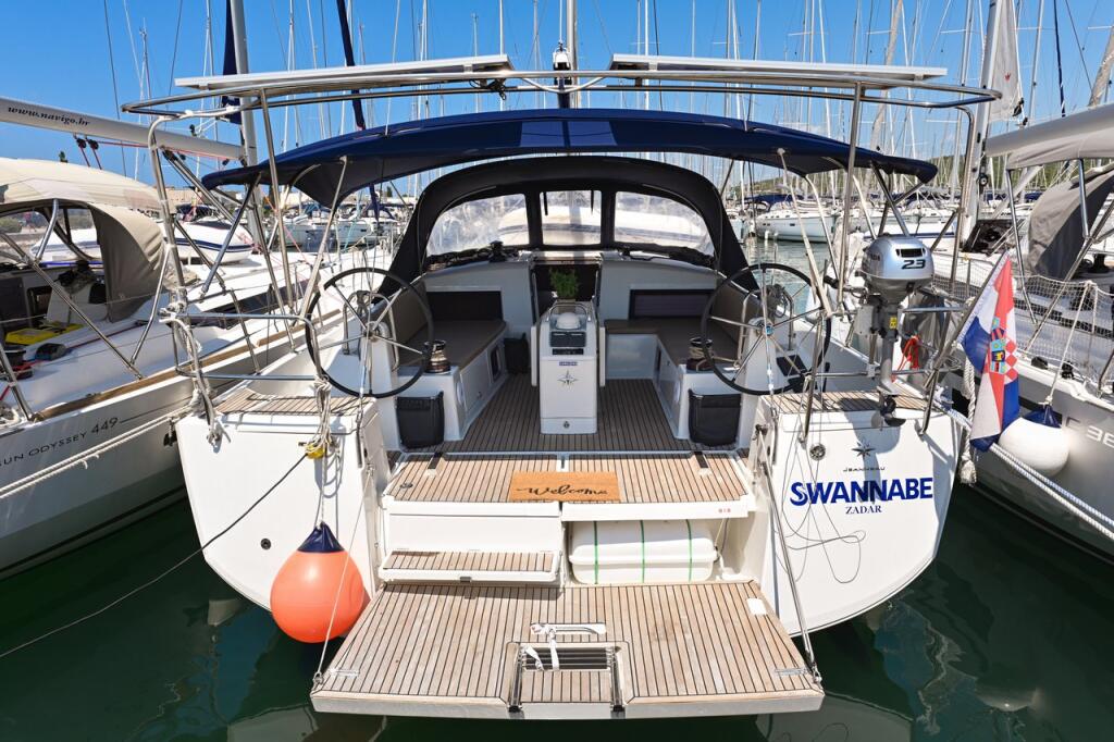 Sun Odyssey 490 Swannabe