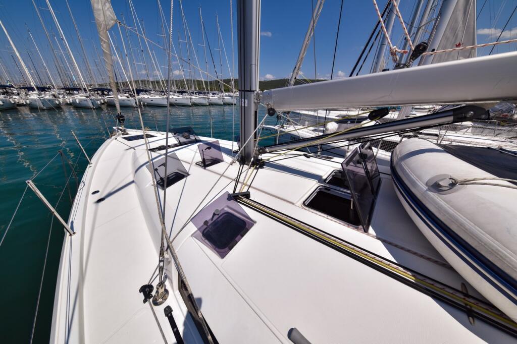 Sun Odyssey 490 Swannabe