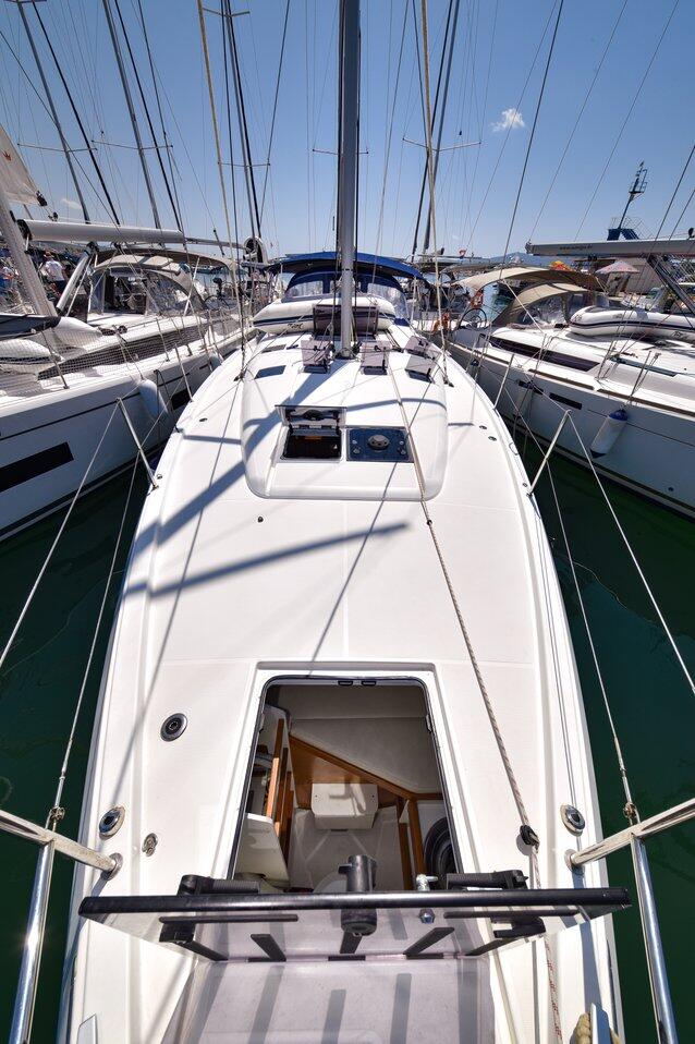 Sun Odyssey 490 Swannabe
