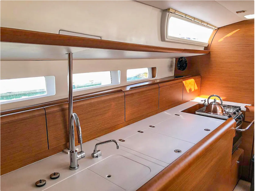 Sun Odyssey 519 Misty
