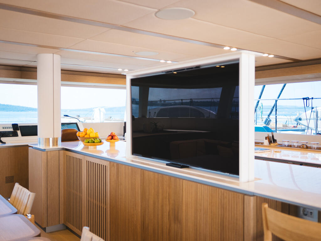 Sunreef 70 Midori