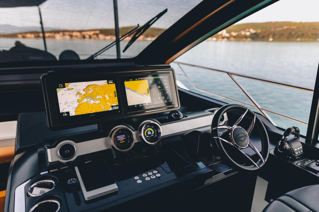 Sunseeker 65 Sport Yacht X2