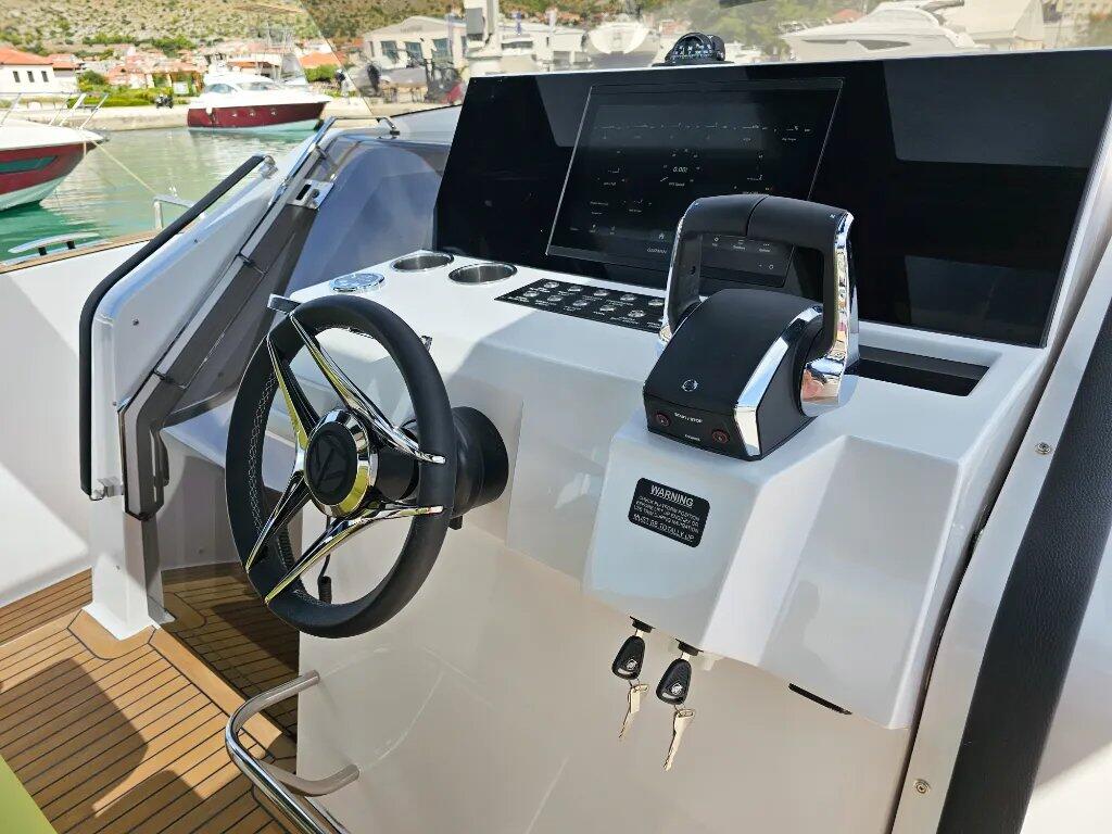 Tesoro T40 Leo